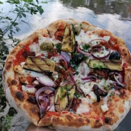 Pizza mit Auberginen